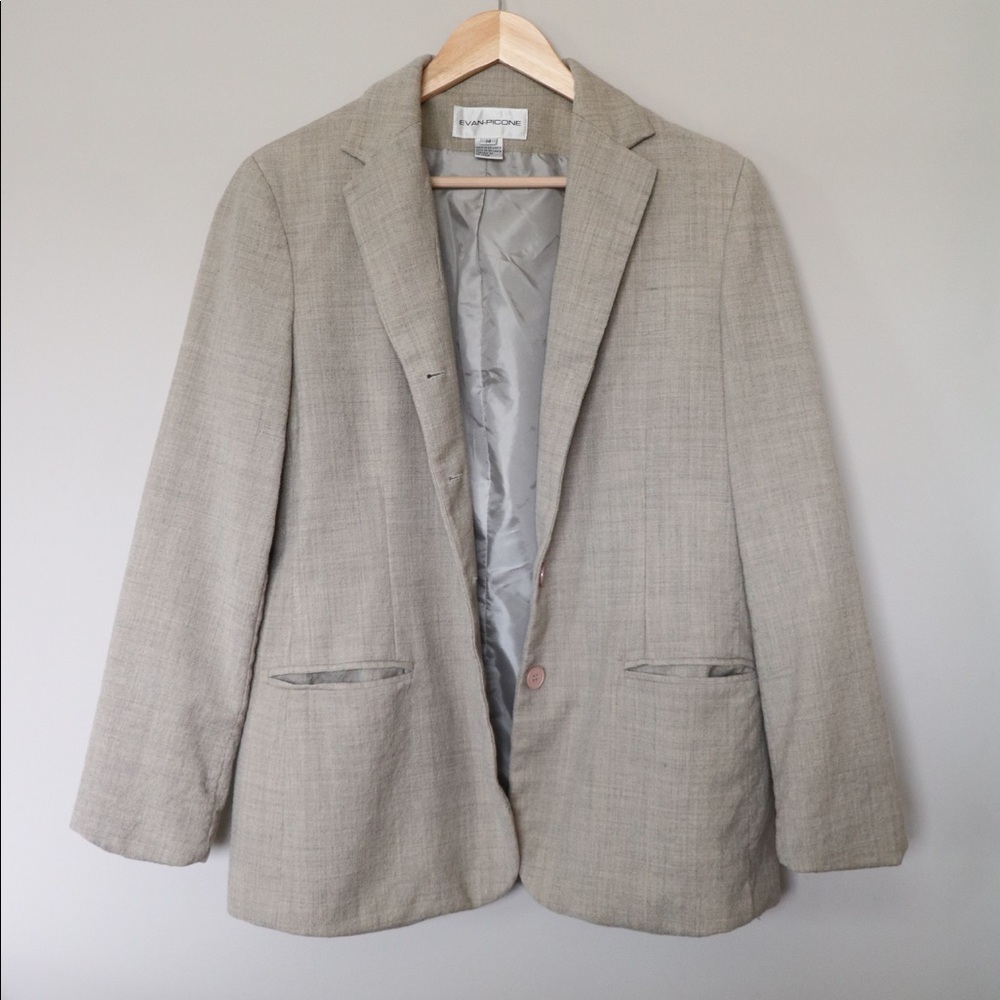 Women’s Blazer Light Fabric Casual Outfit four button double pockets